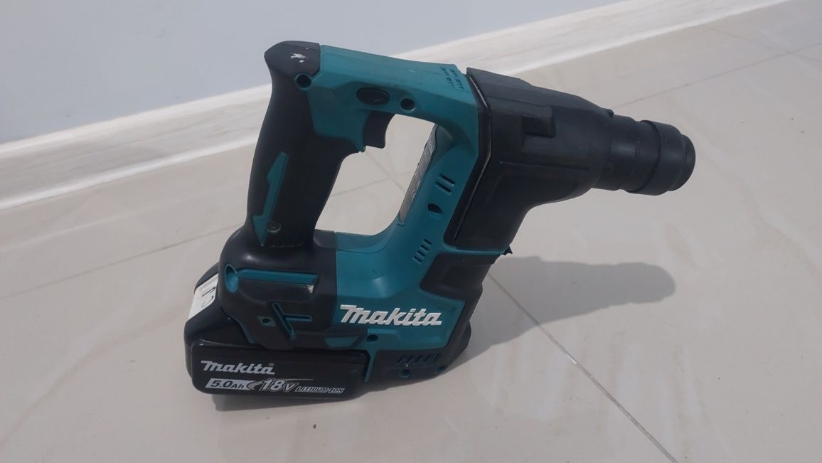 Перфоратор акумуляторний Makita DHR171