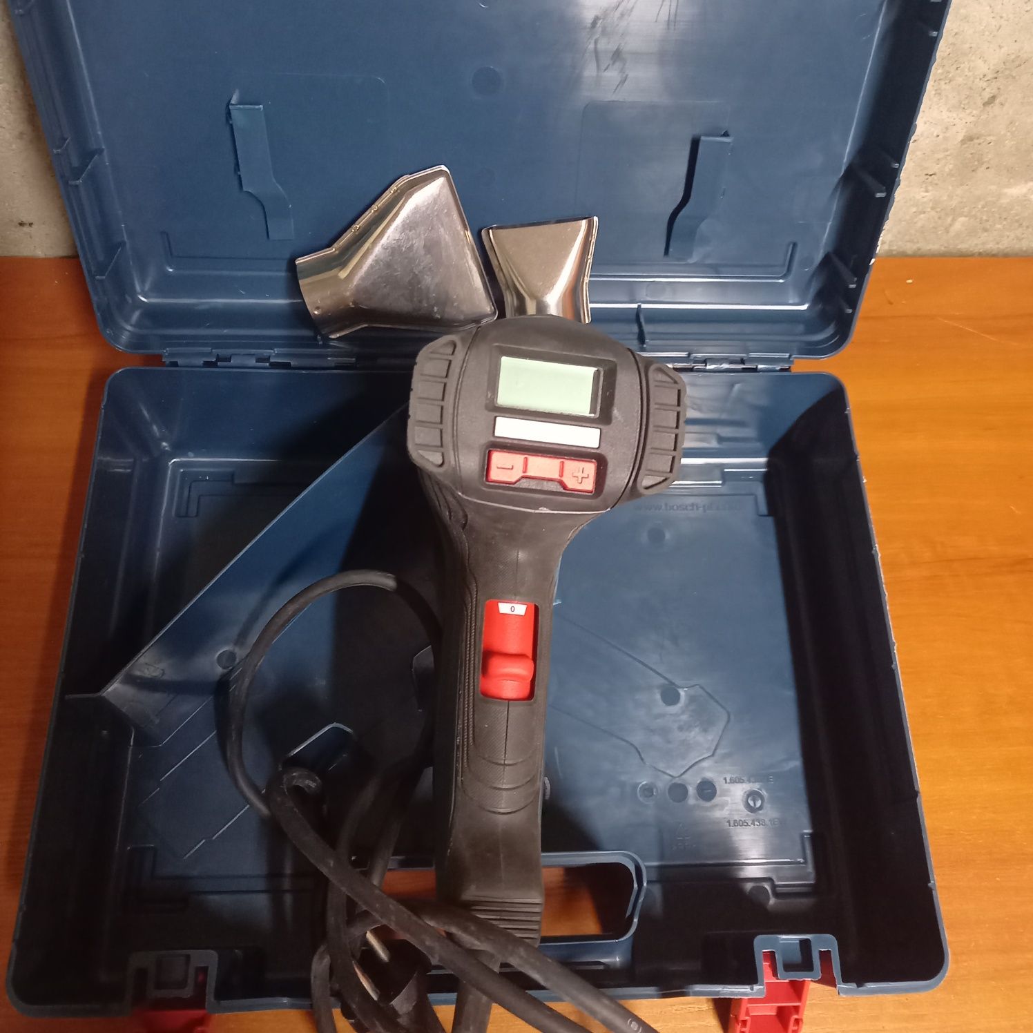 Opalarka Bosch GHG 23-66