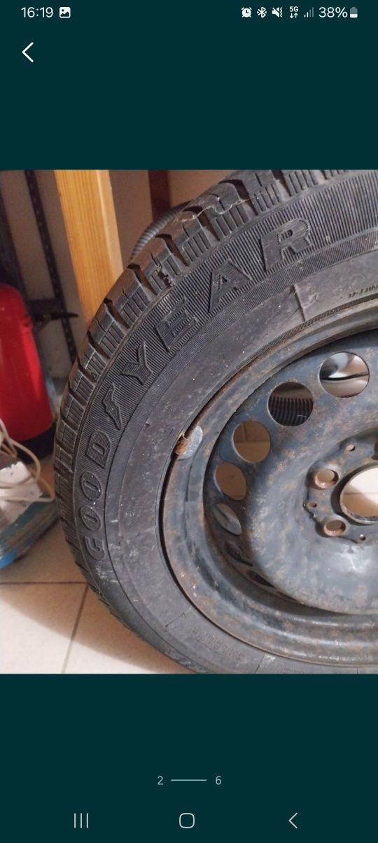 Peneu  + fecho mala