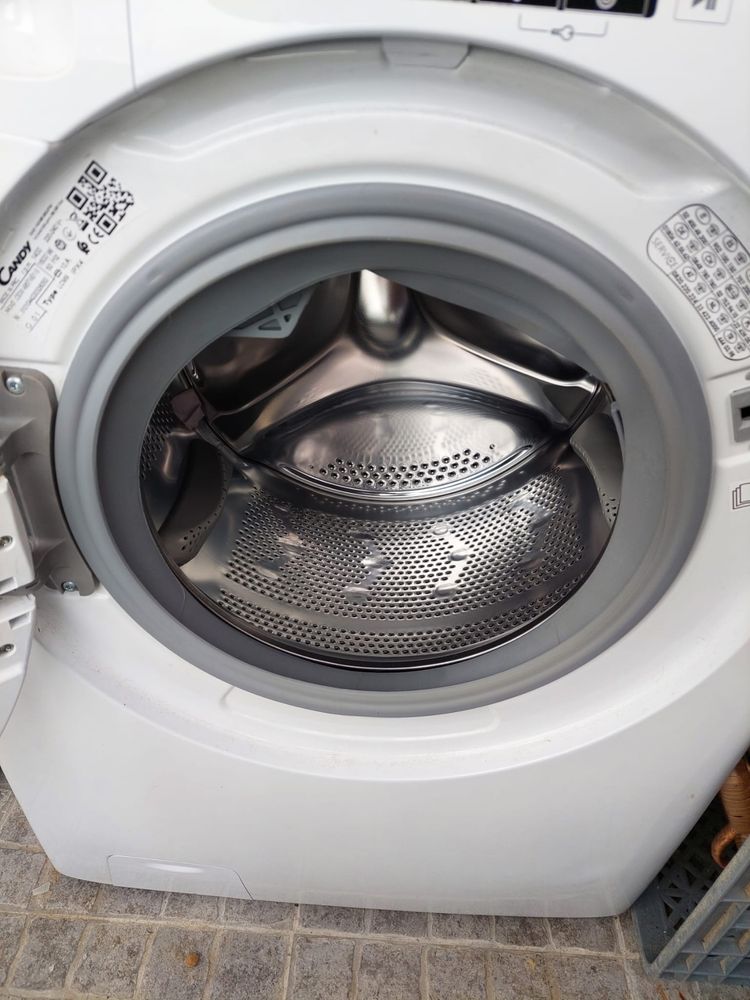 Máquina de lavar e secar roupa Candy 9 + 6 kg
