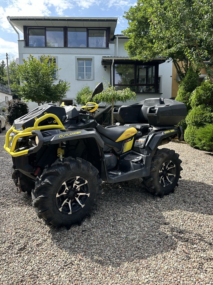 Quad CAN-AM Outlander