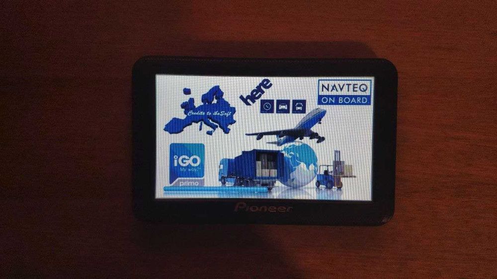 GPS навігатор Pioneer з новою картою Європи для вантажних авто