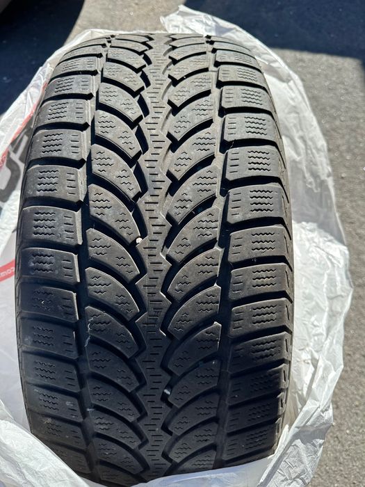 Зимова резина, гума Bridgestone 5мм 255/55/r18