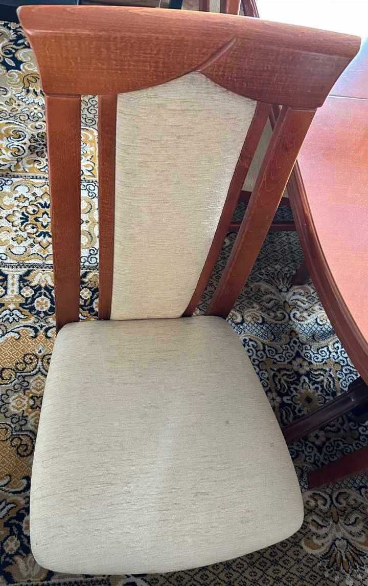 Stół rozkładany wraz z krzesłami Zadbany!