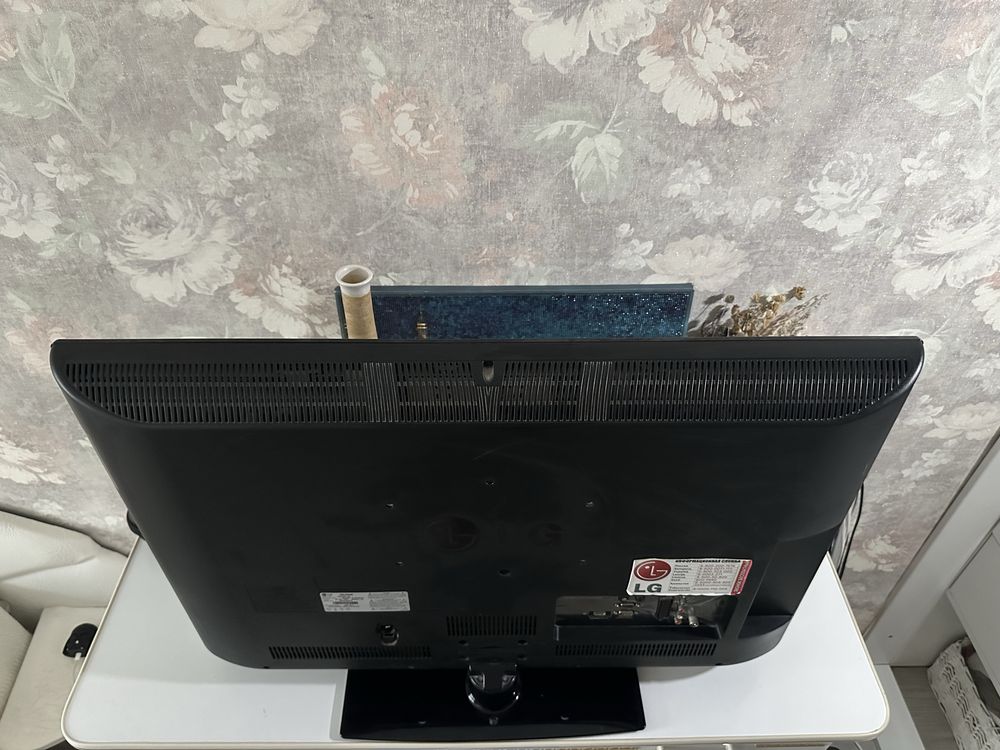 Телевізор LG 32LD340
