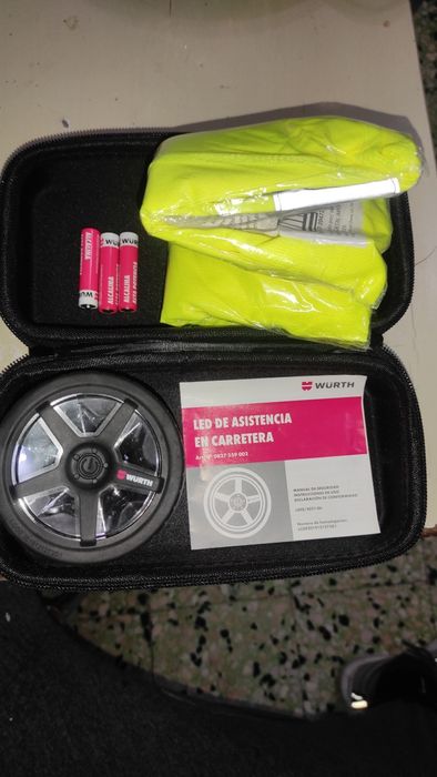 Baliza V16  Würth + chaleco reflectante – NUEVA – Obligatori