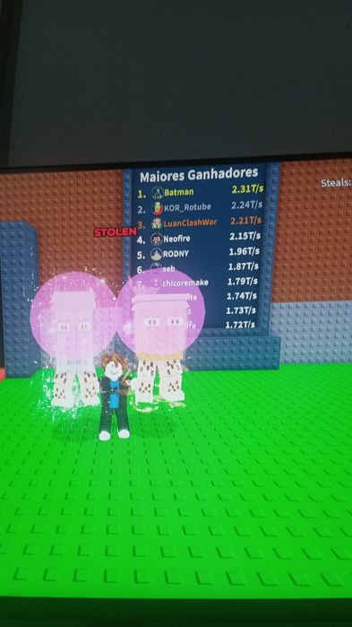 Personagem garama and madundung no roube um brainrot roblox