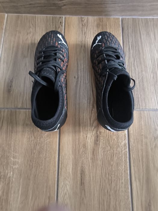 Sprzedam korki dziecięce Puma rozmiar 37.5