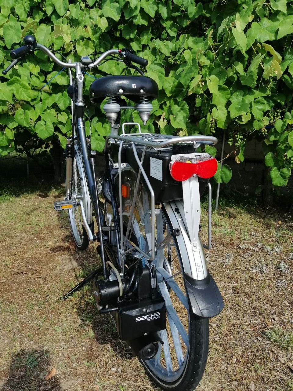 Saxonette Luxus E-start Rower z Silnikiem Spalinowym Sachs
