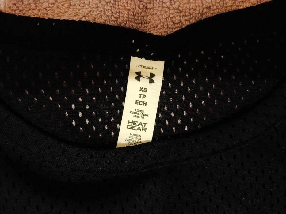 Футболка женская летняя Under Armour, размер ХS, новая.