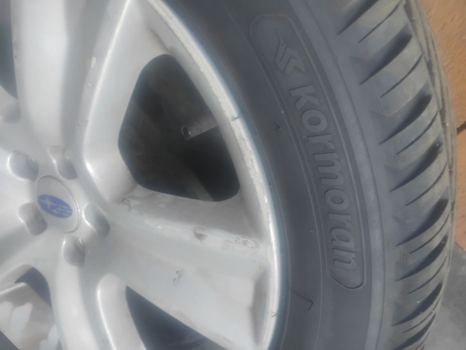 Opony wielosezonowe 215/55 17