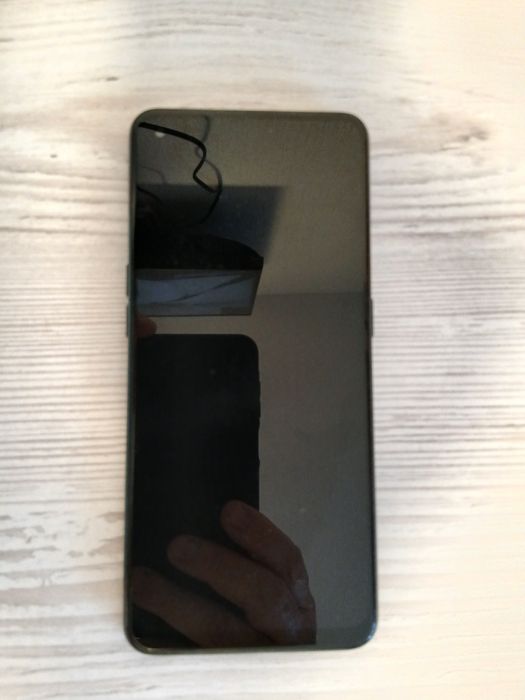 Продам телефони  в гарному робочому стані .