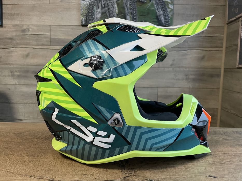 Мотошолом LS2 MX700 Subverter Evo (Іспанія)