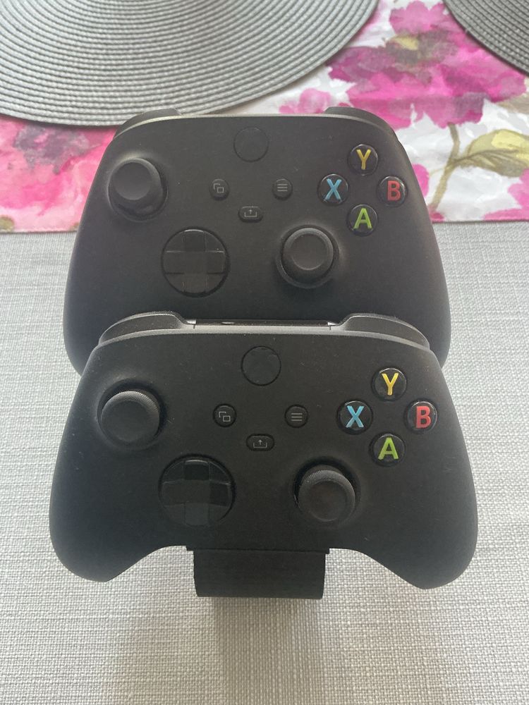 Podstawka stojak do pada kontrolera XBOX pdwójny