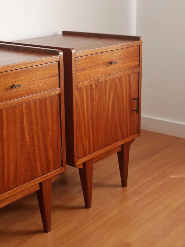 Mesas de cabeceira Vintage / Vintage side tables