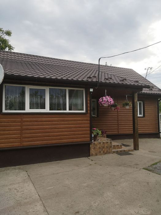 Дахи, перекриття дахів, нові дахи.