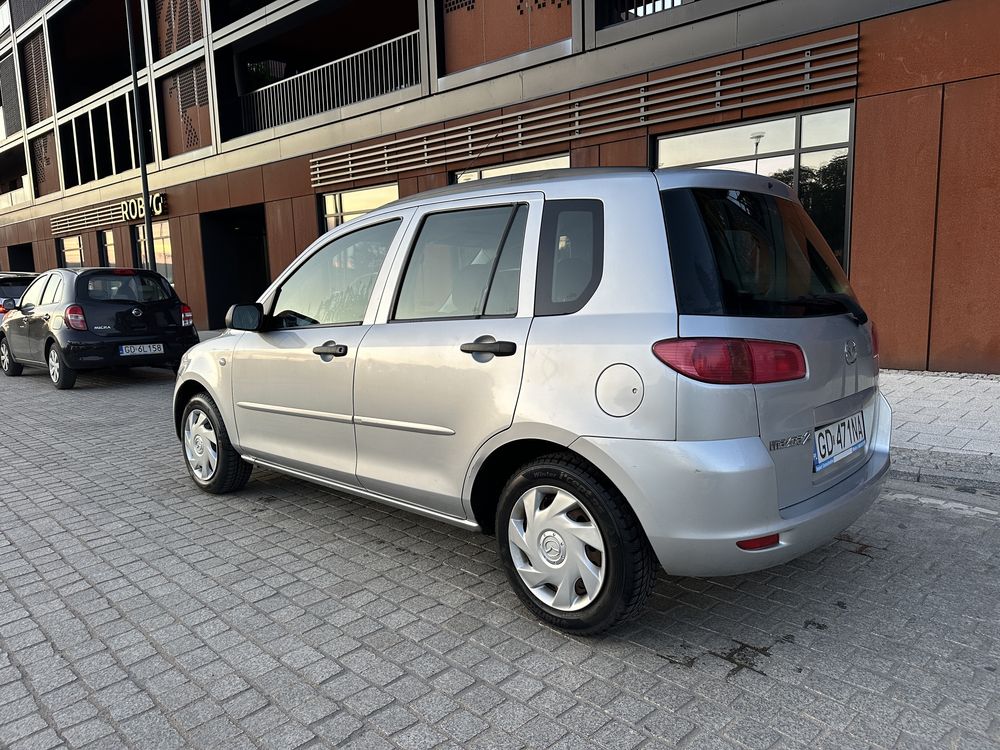 Mazda 2 1.4 Beznyzna 100% sprawna Klima 2x kola OC na rok!