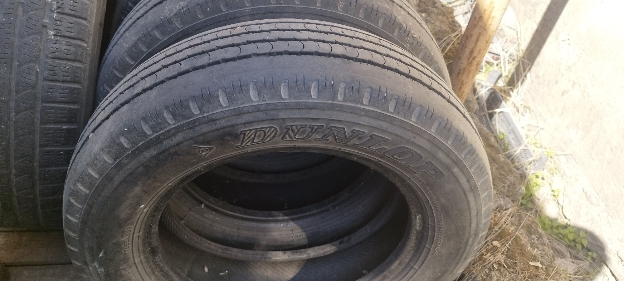 Продаж покришок R 16