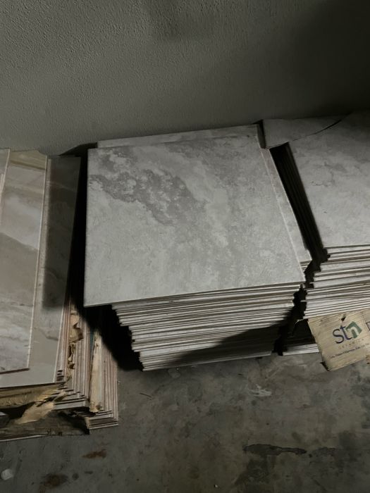 Azulejo para venda, o preco é por metro quadrado