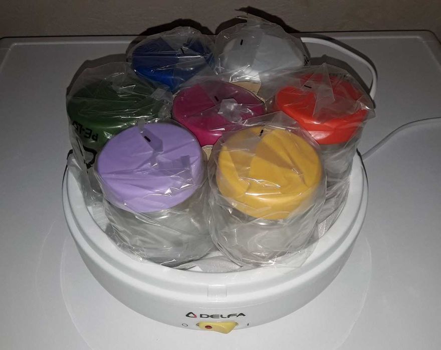 Йогуртница  DELFA на 7 порций