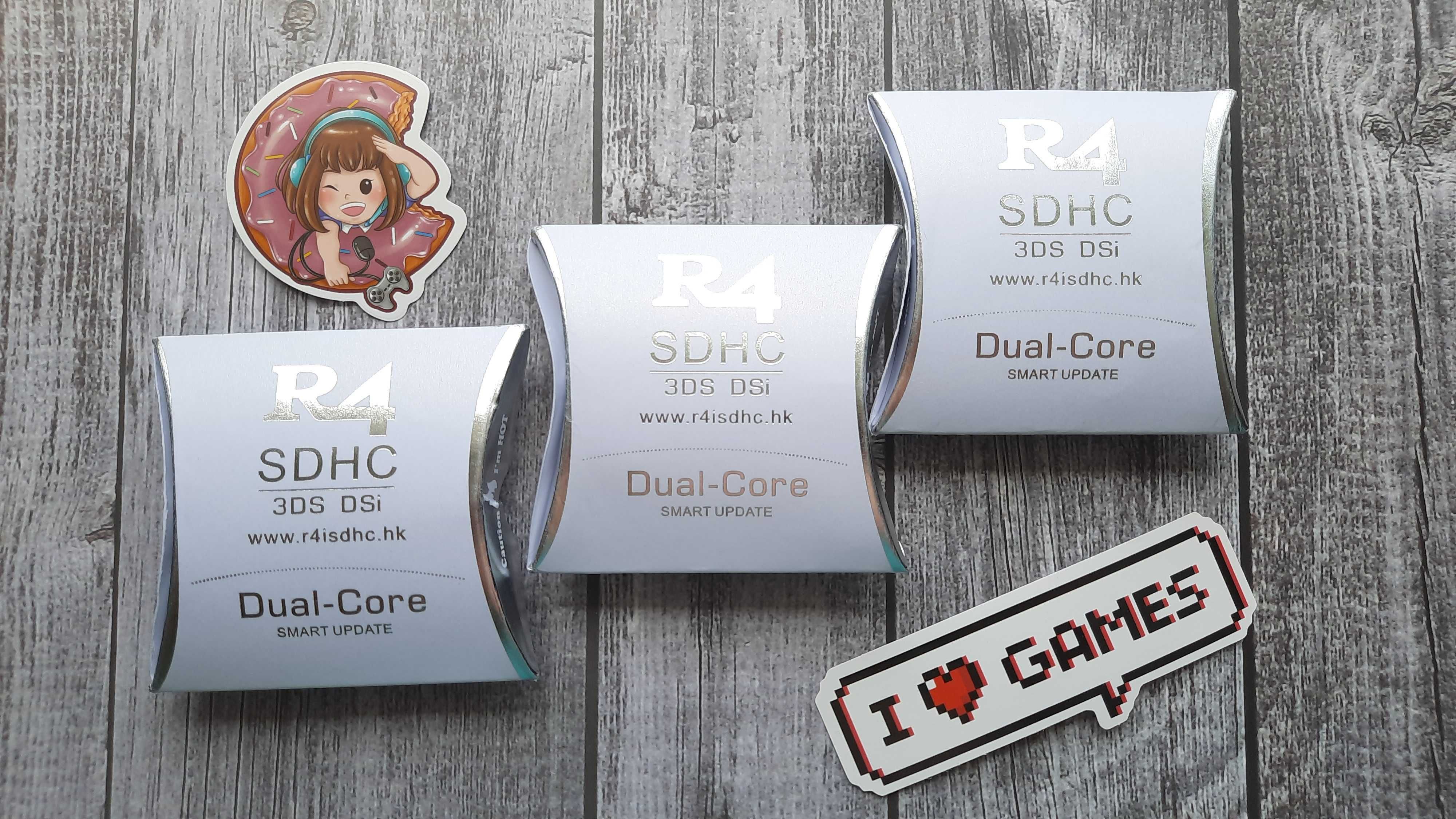 Акция картридж Nintendo R4 SDHC GOLD DC / Nintendo R4 Dual Core Silver