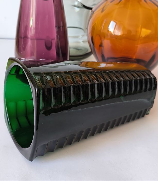 Wazon piękne stare szmaragdowe szkło destrukt