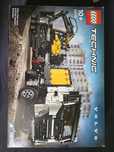 LEGO Technic Ciężarówka Volvo FMX i koparka EC230 Electric 42175
