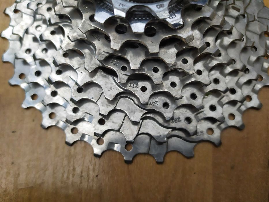 Shimano /deore kaseta CS-HG50 - 9Speed 11-32t Polecam