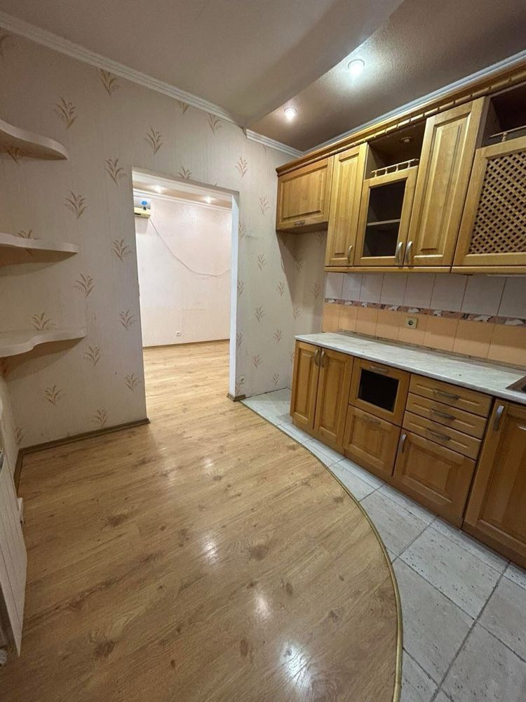 ПРОДАМ 3 кімнатну квартиру на ВАСИЛЯ СТУСА