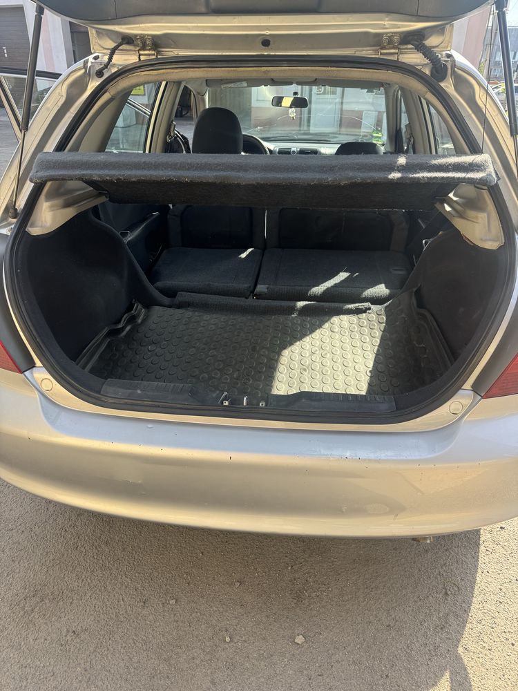 Honda civic 7 2002 год