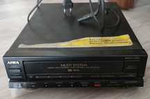 Magnetowid Aiwa + 4 kasety wideo
