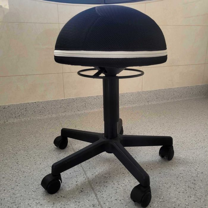 Krzesło dla zdrowych pleców HALF BALL!