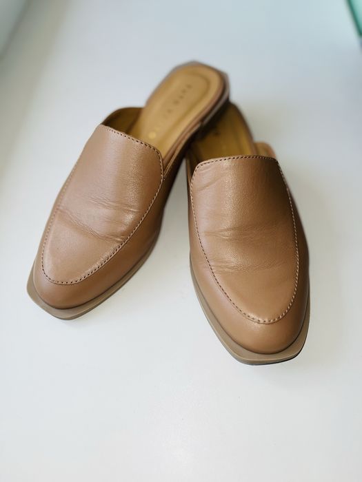 Мюлі (сабо) жіночі бежеві. Шльопанці із закритим носком