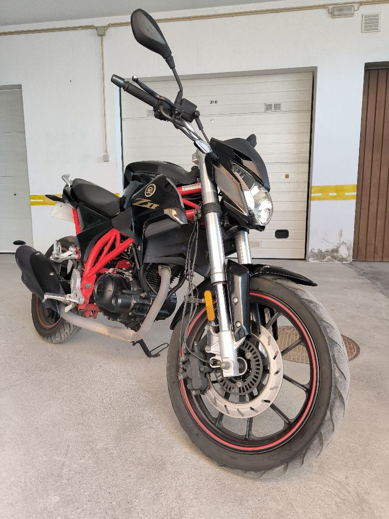 Vortex ZII 125 Naked 2018
Revis