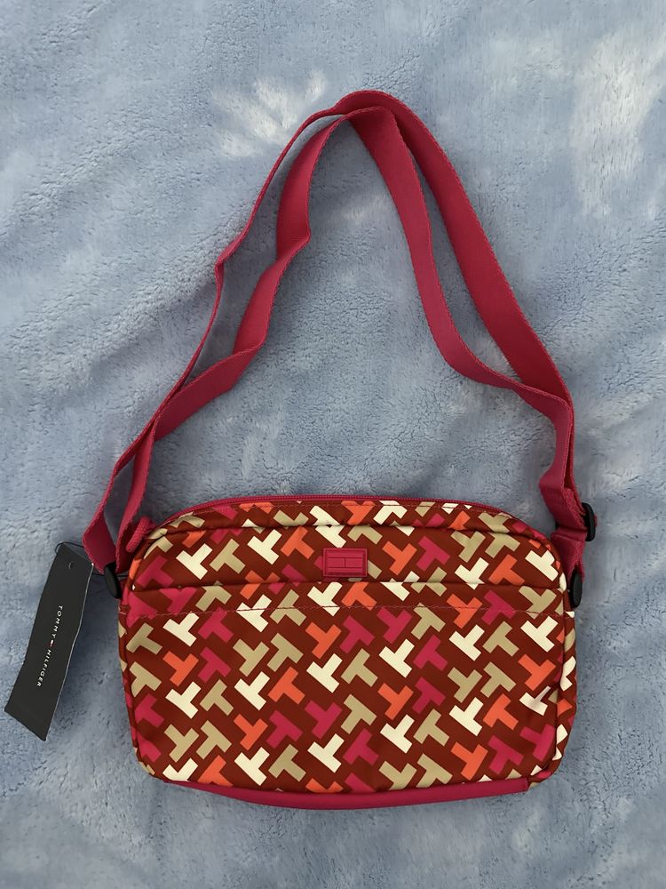 Torebka, listonoszka damska Tommy Hilfiger oryginalna