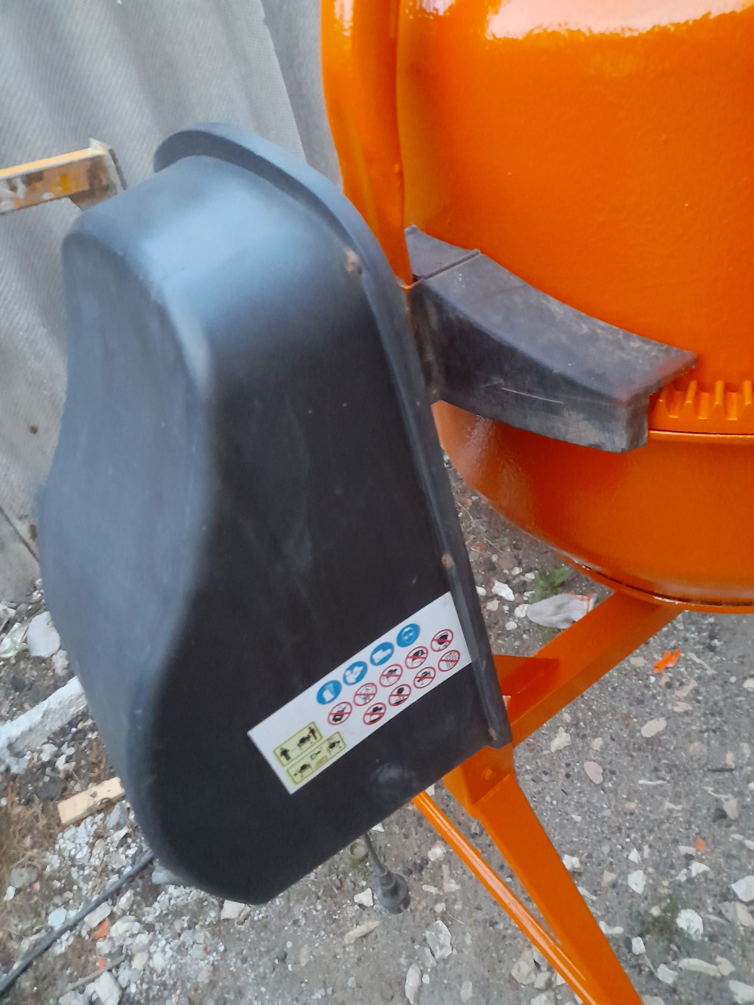 Бетономешалка 160л польша.