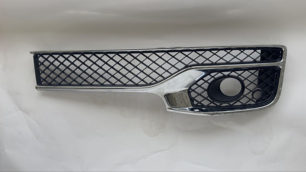 Grelhas inferiores originais Bentley Flying Spur – esquerda e direita