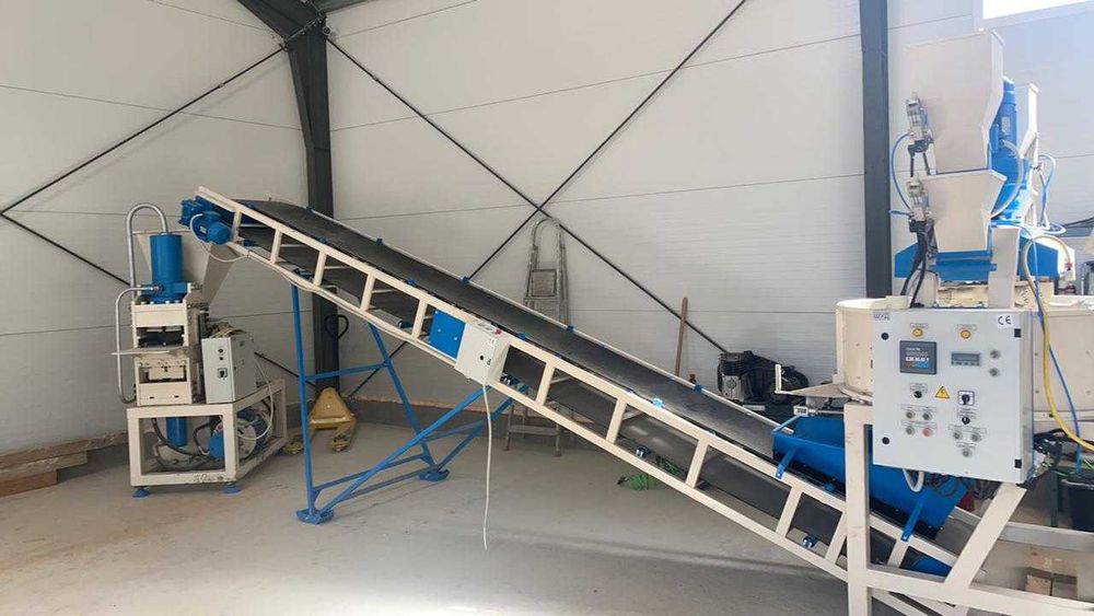 Лінія для виробництва гіперпресованої Лего цегли