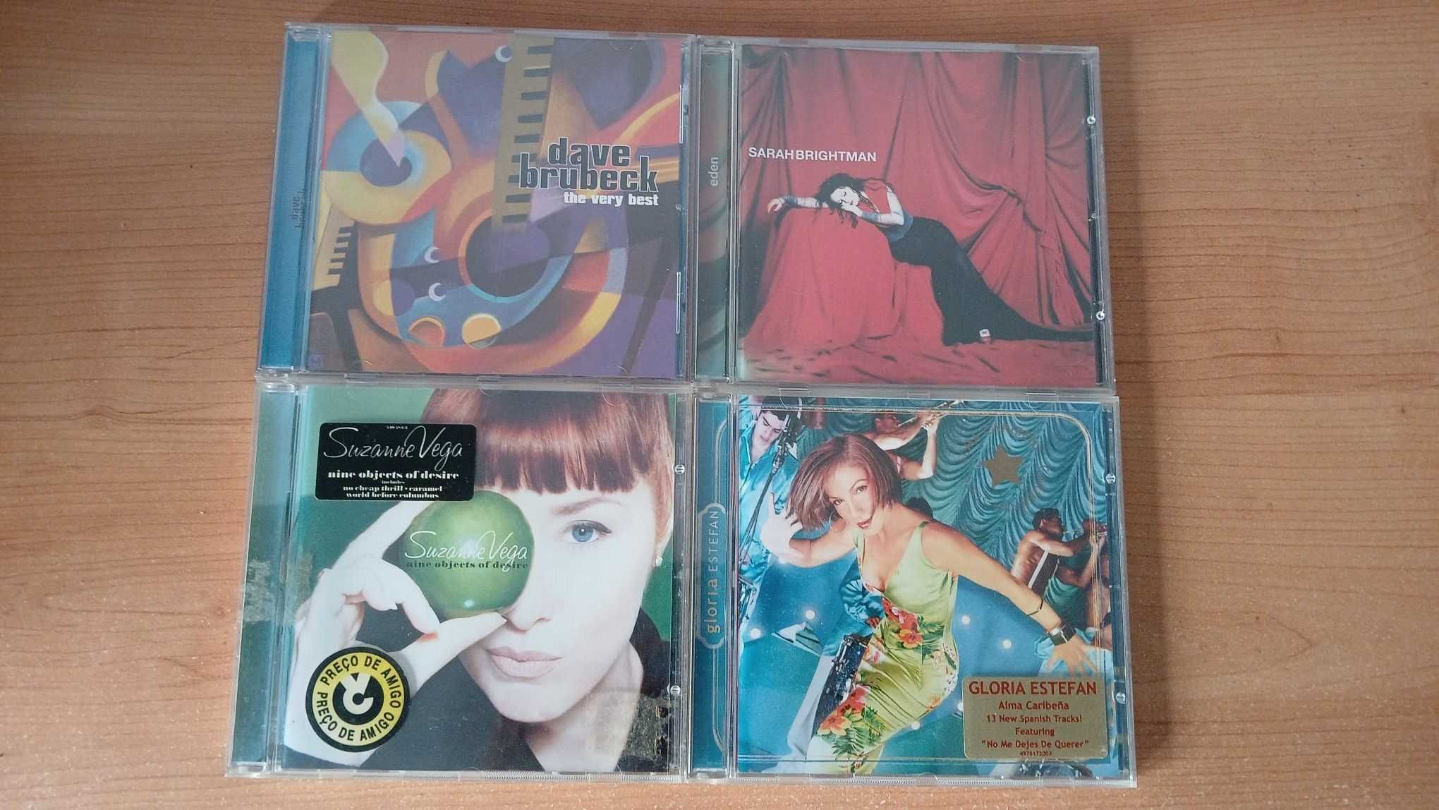 Quatro CDs de música
