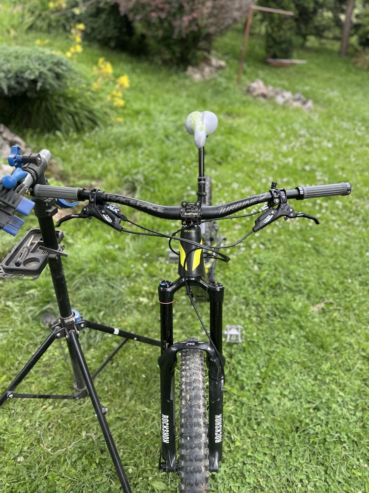 Devinci Spartan carbon