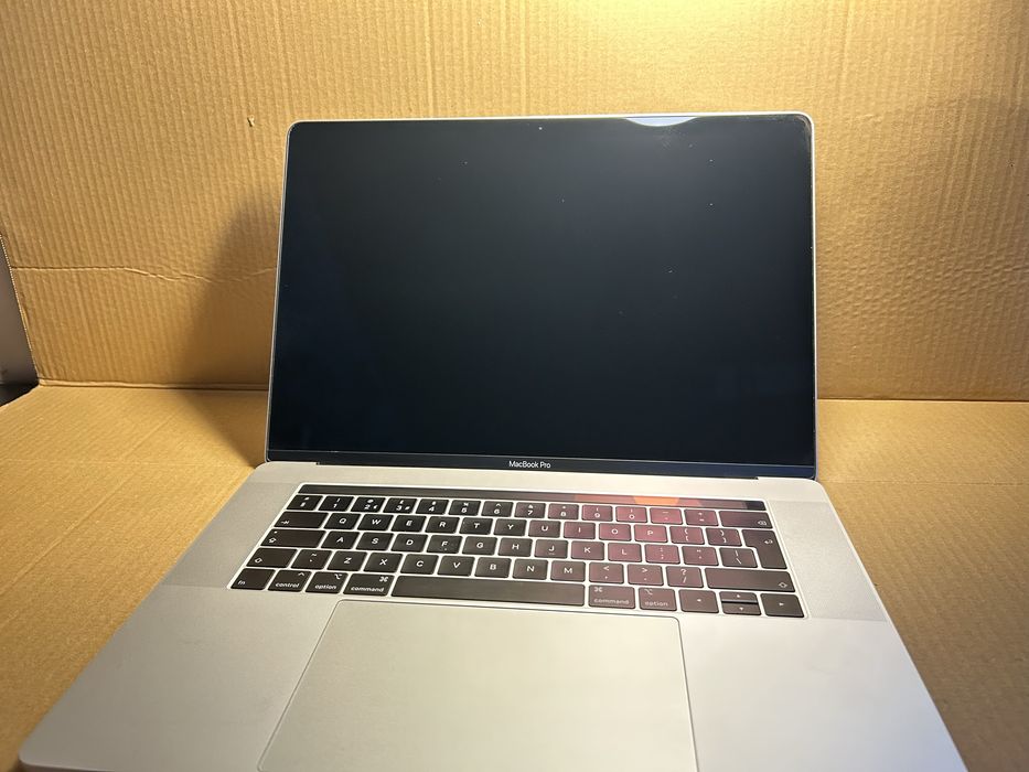 Laptop Macbook Pro 15 2019 i7-9750H/32GB/Radeon Pro 560X/ 512 GB ssd