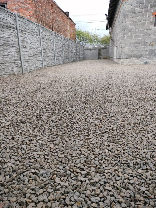 Piach , żwir , otoczak 16-32 , kruszywo , wywrotka , transport , kopar