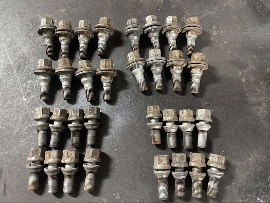 Болт колеса Пежо 3008 5008 Болт на титани Пежо 3008 5008