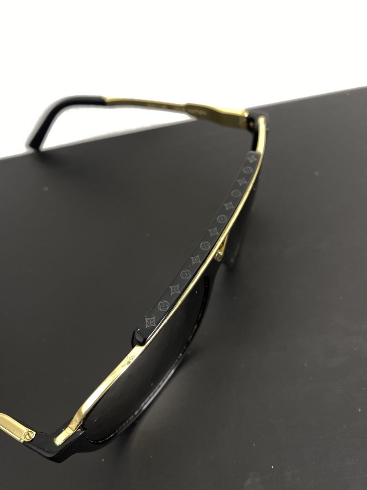 Окуляри оригінал Louis Vuitton Black/Gold Z0936W Mascot Sunglasses