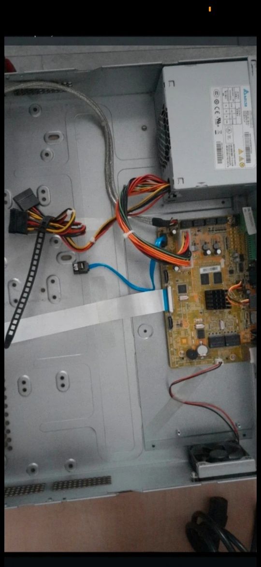 Rejestrator IP 32 kanały Hivision