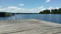 Dom z dojściem do jeziora, plaża, pomost, Wakacje Mazury wolne terminy