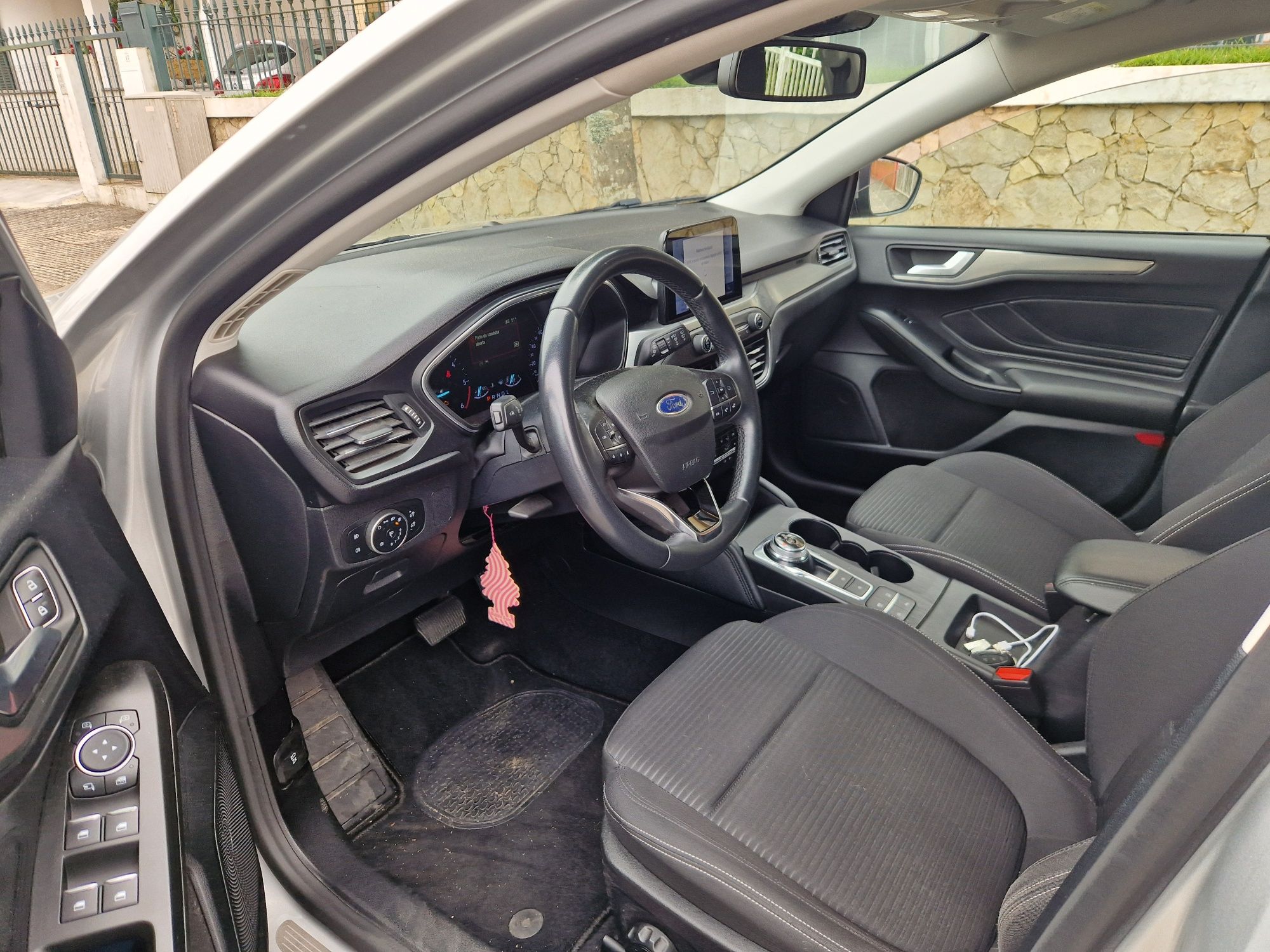 Ford Focus 1.5 tdci 120cv 2020 com bola de reboque