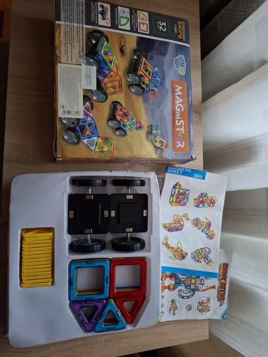 Продам конструктор магнітний дитячий, 32 детали