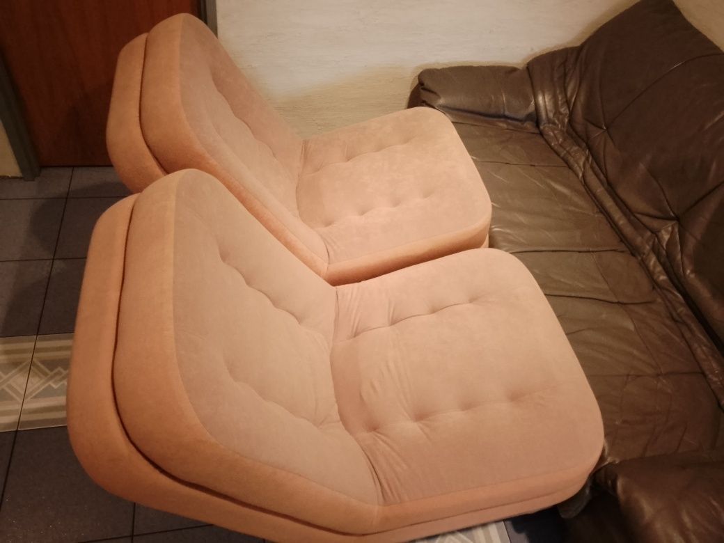 Fotel Fotele zgrabne czyste + Ława bardzo solidna