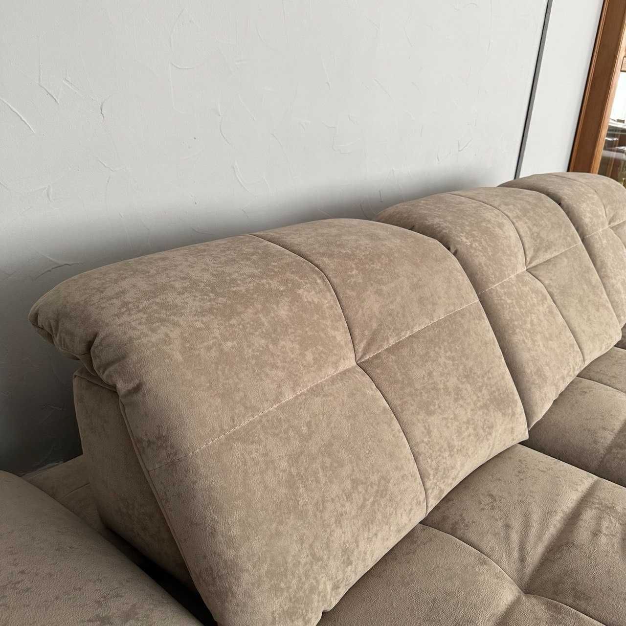 Кутовий тканинний новий диван